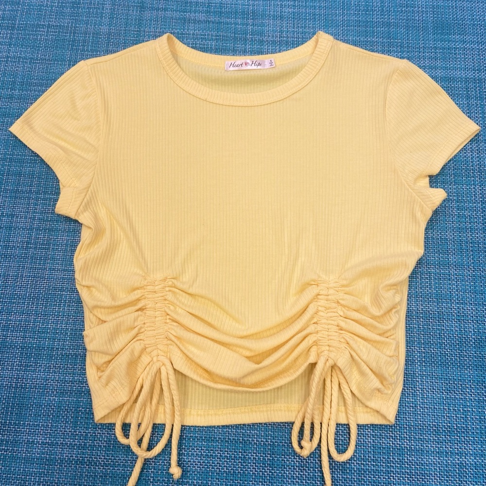 yellow tee